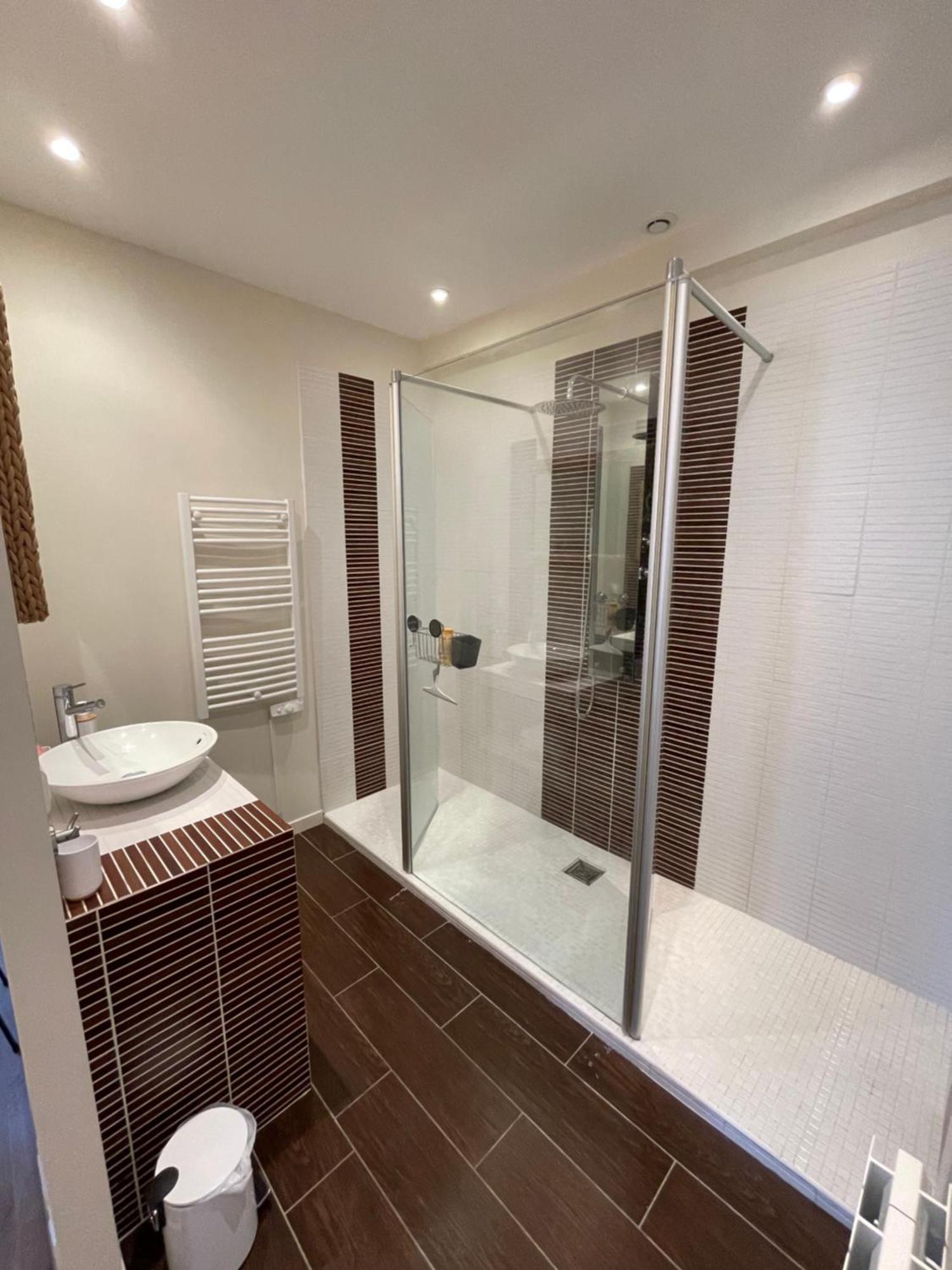 Loft De Charme En Centre-Ville Pau Luaran gambar